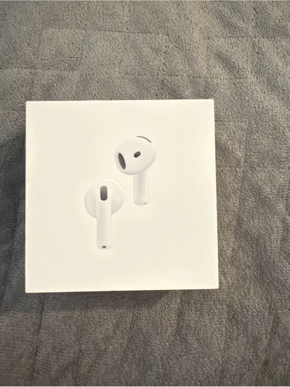 AirPods 4th gen (BRAND NEW)